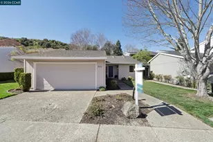 826 Augusta Dr, Moraga, CA 94556 - Photo 2