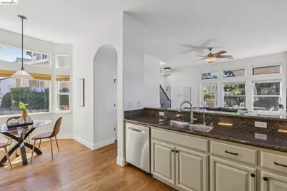 548 Gabriel Ct, Walnut Creek, CA 94597 - Photo 16