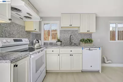 2834 Abbey St, Oakland, CA 94619 - Photo 30