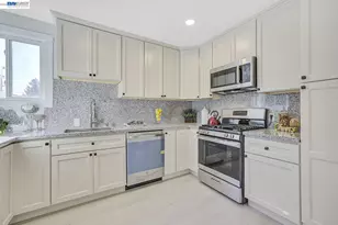 2834 Abbey St, Oakland, CA 94619 - Photo 10