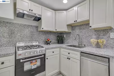 2834 Abbey St, Oakland, CA 94619 - Photo 38