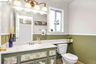 2860 Honeysuckle Cir, Antioch, CA 94531 - Photo 16