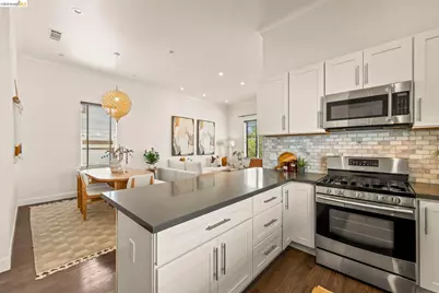 3322 Chestnut St, Oakland, CA 94608 - Photo 14