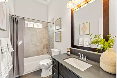 3322 Chestnut St, Oakland, CA 94608 - Photo 16