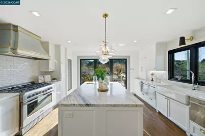 101 Oxford Dr, Moraga, CA 94556 - Photo 16