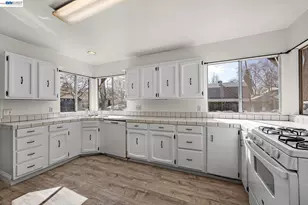 1243 Parker Ave, Tracy, CA 95376 - Photo 12