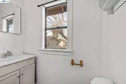 1241 Parker Ave, Tracy, CA 95376 - Photo 32