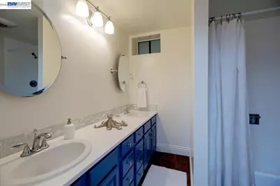 1003 Morton St, Alameda, CA 94501 - Photo 50
