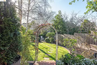 19 Monte Avenue, Piedmont, CA 94611 - Photo 56