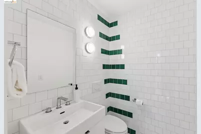 360 Alcatraz Ave, Oakland, CA 94618 - Photo 54