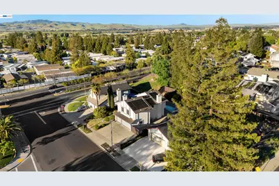 3208 Touriga Dr, Pleasanton, CA 94566 - Photo 52