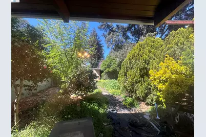 2533 Harrington Ave, Oakland, CA 94601 - Photo 26