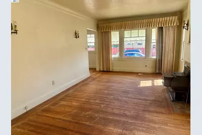 2533 Harrington Ave, Oakland, CA 94601 - Photo 8
