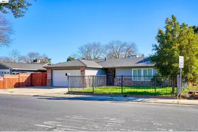 2800 Bateman Ln, Modesto, CA 95354 - Photo 2