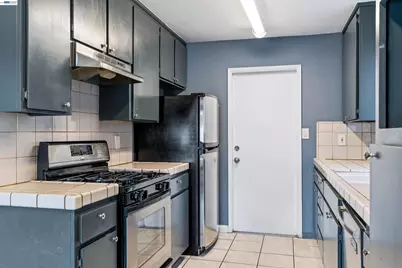 2800 Bateman Ln, Modesto, CA 95354 - Photo 8