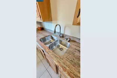 1360 Del Rio Ct #4, Concord, CA 94518 - Photo 8