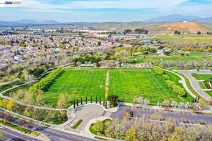 5767 Iron Horse Pkwy, Dublin, CA 94568 - Photo 48