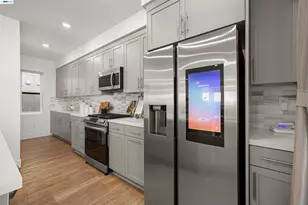 5767 Iron Horse Pkwy, Dublin, CA 94568 - Photo 14