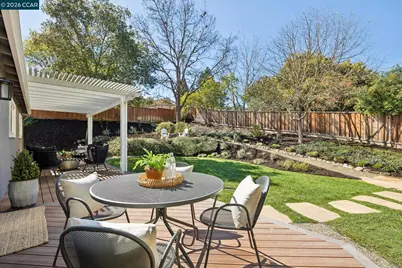 1651 Mendota Court, Walnut Creek, CA 94597 - Photo 38