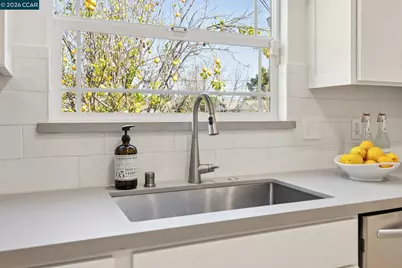 1651 Mendota Court, Walnut Creek, CA 94597 - Photo 10