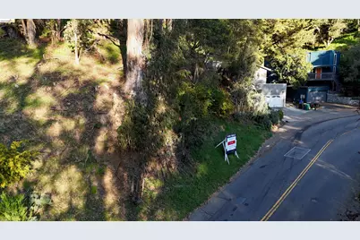 5847 Ascot Dr, Oakland, CA 94611 - Photo 2