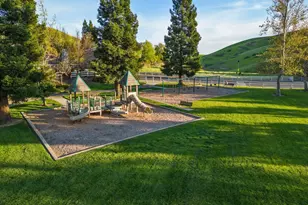 92 Hillview Dr, Danville, CA 94506 - Photo 54