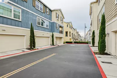 4022 Windsor Way, Dublin, CA 94568 - Photo 8