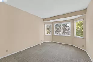 21117 Gary Dr, Hayward, CA 94546 - Photo 16