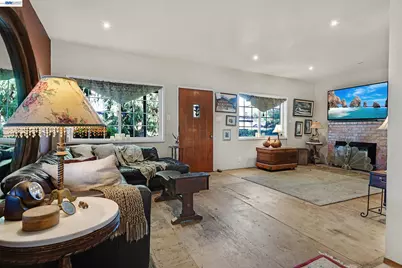 1177 Thiel Rd, Hayward, CA 94544 - Photo 18