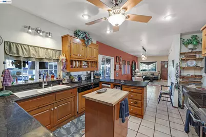 1177 Thiel Rd, Hayward, CA 94544 - Photo 26