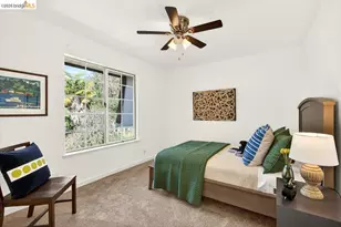 10565 Englewood Dr, Oakland, CA 94605 - Photo 30