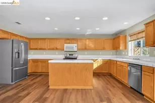 2004 Hedge Way, Brentwood, CA 94513 - Photo 4