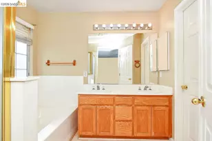 2004 Hedge Way, Brentwood, CA 94513 - Photo 18