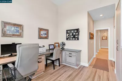 974 Rosehedge Ct, Concord, CA 94521 - Photo 24