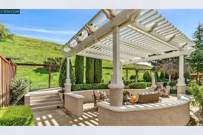 974 Rosehedge Ct, Concord, CA 94521 - Photo 38