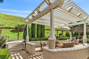 974 Rosehedge Ct, Concord, CA 94521 - Photo 38