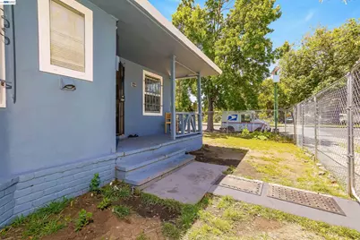 2504 78th Ave, Oakland, CA 94605 - Photo 2