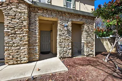 86 Cortadillo St, Mountain House, CA 95391 - Photo 2