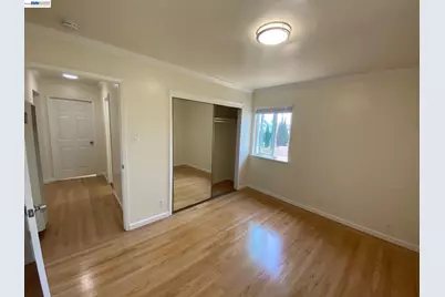 820 Island Dr, Alameda, CA 94502 - Photo 56