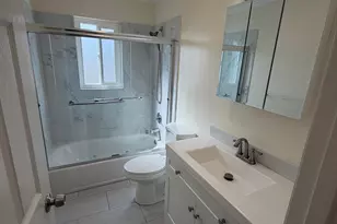 820 Island Dr, Alameda, CA 94502 - Photo 16