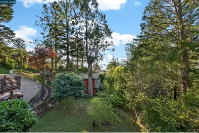 230 Fairlawn Dr, Berkeley, CA 94708 - Photo 38