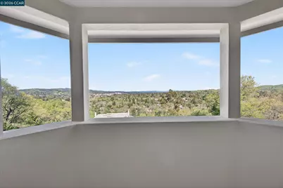 137 Rudgear Dr, Walnut Creek, CA 94596 - Photo 12