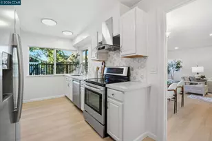 208 Siskiyou Ct, Walnut Creek, CA 94598 - Photo 16