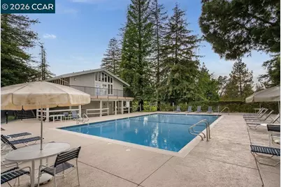 208 Siskiyou Ct, Walnut Creek, CA 94598 - Photo 2