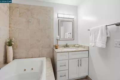 208 Siskiyou Ct, Walnut Creek, CA 94598 - Photo 40