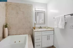 208 Siskiyou Ct, Walnut Creek, CA 94598 - Photo 40