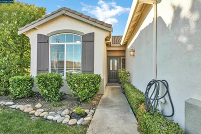 452 Stephens Dr, Brentwood, CA 94513 - Photo 2