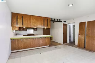 2550 Damuth St, Oakland, CA 94602 - Photo 12