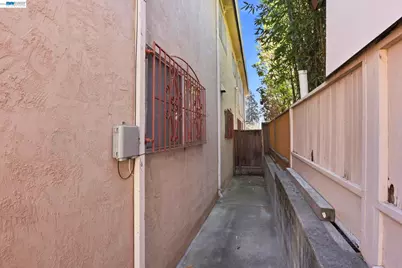2550 Damuth St, Oakland, CA 94602 - Photo 44