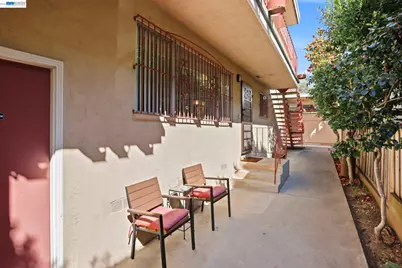2550 Damuth St, Oakland, CA 94602 - Photo 34